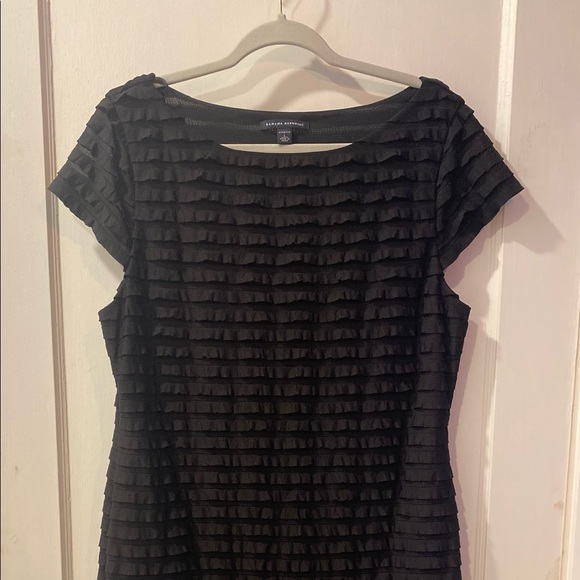 Large Banana Republic Black Dress - Picture 2 of 6